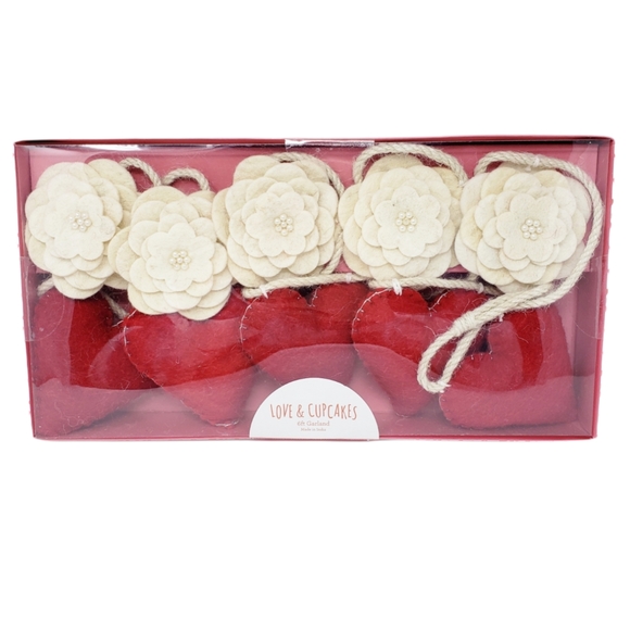 Other - Felt wool heart floral roses Valentine's garland